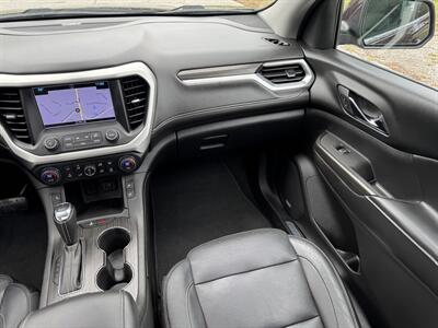 2018 GMC Acadia SLT-1   - Photo 15 - Loganville, GA 30052