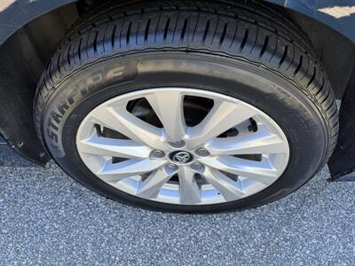 2020 Toyota Camry LE   - Photo 19 - Loganville, GA 30052