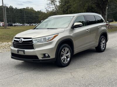 2015 Toyota Highlander XLE   - Photo 1 - Loganville, GA 30052