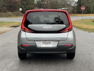2022 Kia Soul LX   - Photo 5 - Loganville, GA 30052