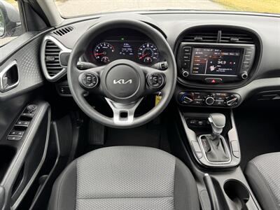 2022 Kia Soul LX   - Photo 11 - Loganville, GA 30052