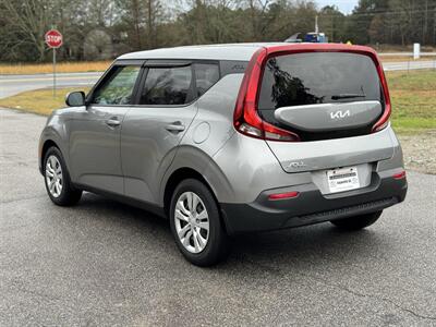 2022 Kia Soul LX   - Photo 4 - Loganville, GA 30052