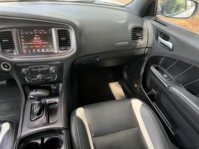 2016 Dodge Charger SXT   - Photo 14 - Loganville, GA 30052