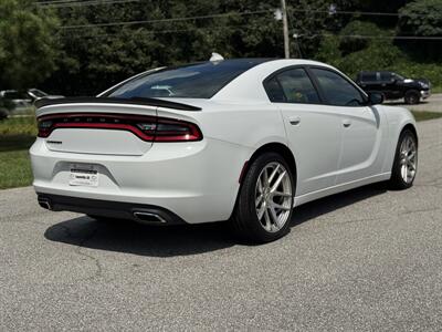 2016 Dodge Charger SXT   - Photo 4 - Loganville, GA 30052