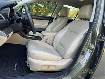 2017 Subaru Outback 3.6R Limited   - Photo 10 - Loganville, GA 30052