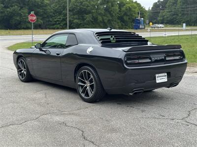 2018 Dodge Challenger R/T   - Photo 4 - Loganville, GA 30052