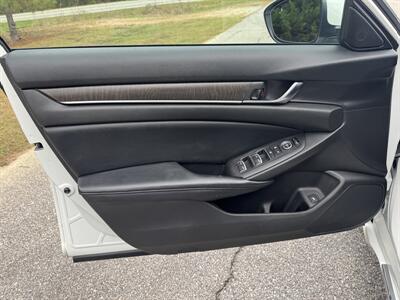 2018 Honda Accord EX   - Photo 10 - Loganville, GA 30052