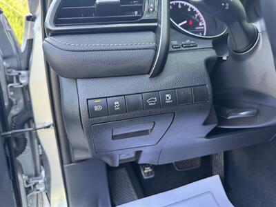 2019 Toyota Camry SE   - Photo 9 - Loganville, GA 30052