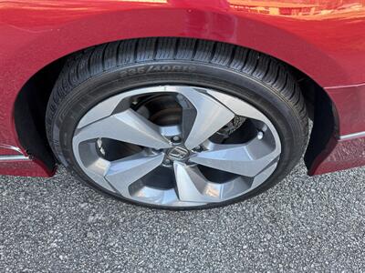 2018 Honda Accord Touring   - Photo 20 - Loganville, GA 30052