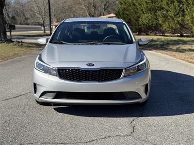 2018 Kia Forte LX   - Photo 2 - Loganville, GA 30052