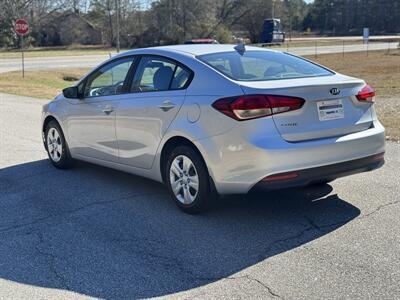 2018 Kia Forte LX   - Photo 6 - Loganville, GA 30052