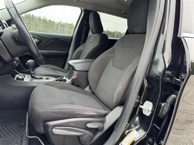 2019 Jeep Cherokee Latitude - Photo 9 - Loganville, GA 30052