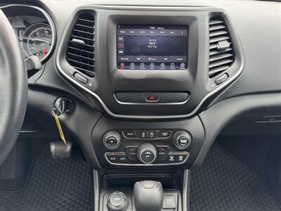 2019 Jeep Cherokee Latitude - Photo 13 - Loganville, GA 30052