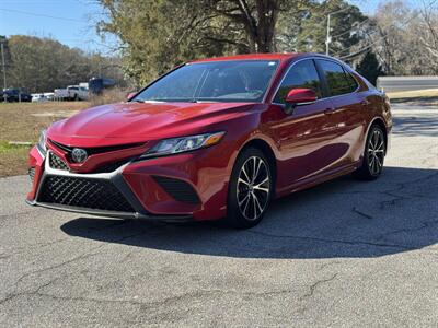 2019 Toyota Camry SE   - Photo 1 - Loganville, GA 30052
