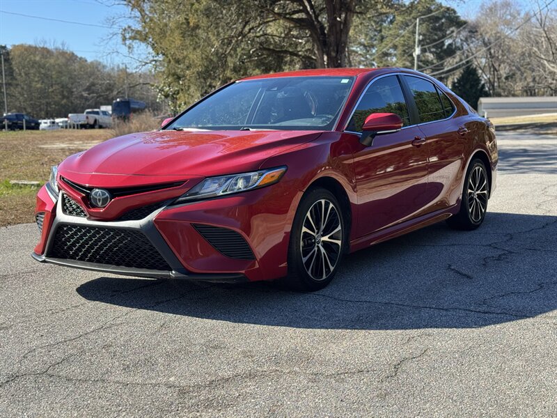 2019 Toyota Camry SE   - Photo 1 - Loganville, GA 30052
