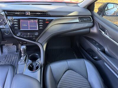 2019 Toyota Camry SE   - Photo 16 - Loganville, GA 30052