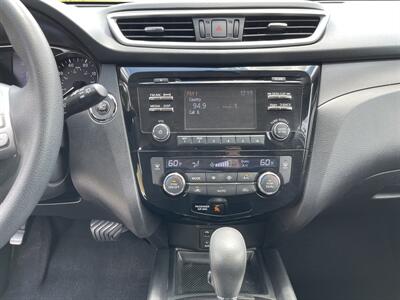 2014 Nissan Rogue SV   - Photo 12 - Loganville, GA 30052