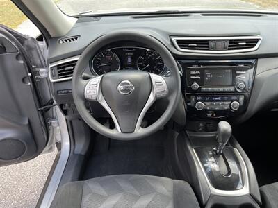 2014 Nissan Rogue SV   - Photo 9 - Loganville, GA 30052