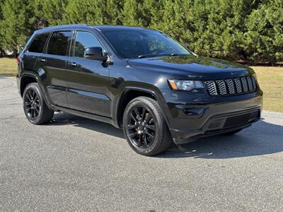 2019 Jeep Grand Cherokee Altitude   - Photo 1 - Loganville, GA 30052