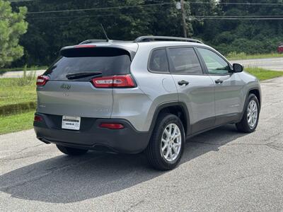2017 Jeep Cherokee Sport   - Photo 4 - Loganville, GA 30052