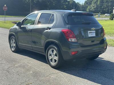 2020 Chevrolet Trax LS - Photo 4 - Loganville, GA 30052
