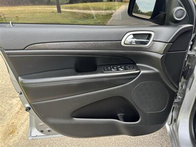 2018 Jeep Grand Cherokee Altitude   - Photo 8 - Loganville, GA 30052