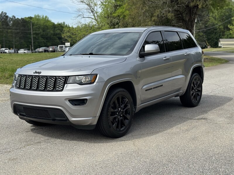 2018 Jeep Grand Cherokee Altitude   - Photo 1 - Loganville, GA 30052