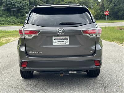 2015 Toyota Highlander LE - Photo 6 - Loganville, GA 30052