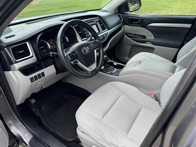 2015 Toyota Highlander LE - Photo 9 - Loganville, GA 30052