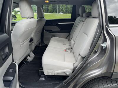 2015 Toyota Highlander LE - Photo 19 - Loganville, GA 30052