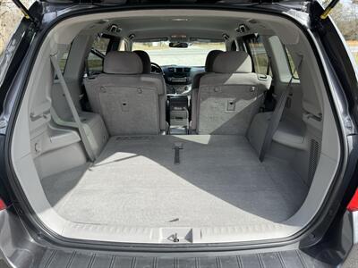 2010 Toyota Highlander   - Photo 19 - Loganville, GA 30052
