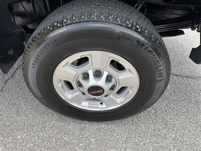 2017 GMC Sierra 2500 SLE   - Photo 17 - Loganville, GA 30052
