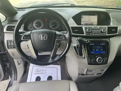2015 Honda Odyssey Touring   - Photo 10 - Loganville, GA 30052