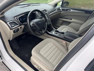 2019 Ford Fusion SE   - Photo 7 - Loganville, GA 30052