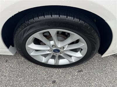 2019 Ford Fusion SE   - Photo 19 - Loganville, GA 30052