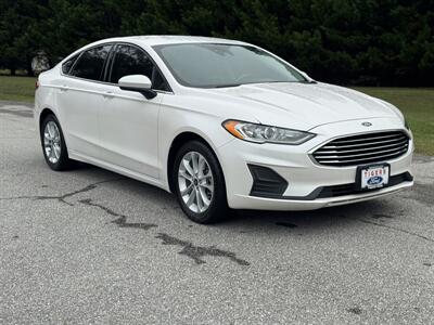 2019 Ford Fusion SE   - Photo 3 - Loganville, GA 30052