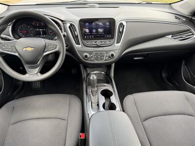 2020 Chevrolet Malibu LT   - Photo 11 - Loganville, GA 30052