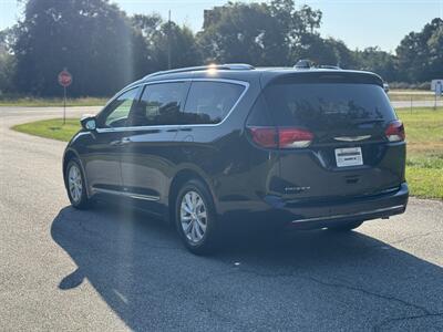 2019 Chrysler Pacifica Touring L   - Photo 6 - Loganville, GA 30052