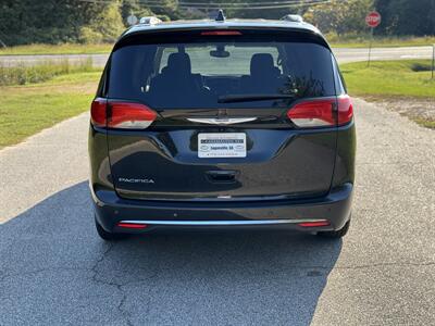 2019 Chrysler Pacifica Touring L   - Photo 5 - Loganville, GA 30052