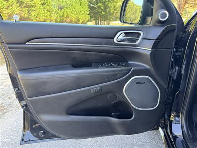 2018 Jeep Grand Cherokee Summit   - Photo 8 - Loganville, GA 30052