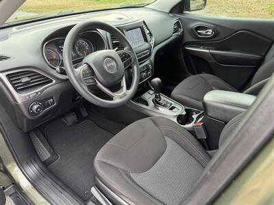 2019 Jeep Cherokee Latitude   - Photo 7 - Loganville, GA 30052