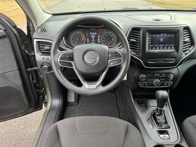 2019 Jeep Cherokee Latitude   - Photo 11 - Loganville, GA 30052