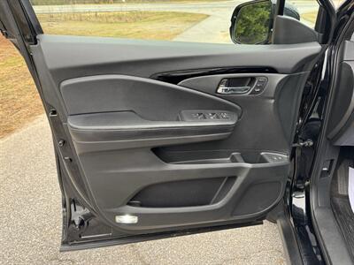 2016 Honda Pilot Touring - Photo 8 - Loganville, GA 30052