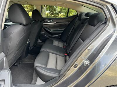 2017 Nissan Maxima 3.5 S   - Photo 18 - Loganville, GA 30052
