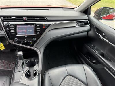 2020 Toyota Camry SE   - Photo 13 - Loganville, GA 30052