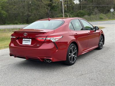 2020 Toyota Camry SE   - Photo 6 - Loganville, GA 30052