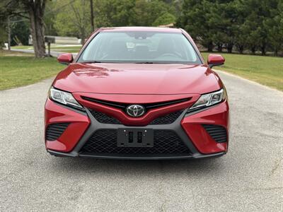 2020 Toyota Camry SE   - Photo 2 - Loganville, GA 30052