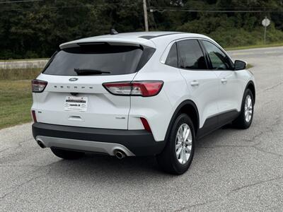 2020 Ford Escape SE   - Photo 4 - Loganville, GA 30052