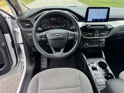 2020 Ford Escape SE   - Photo 11 - Loganville, GA 30052