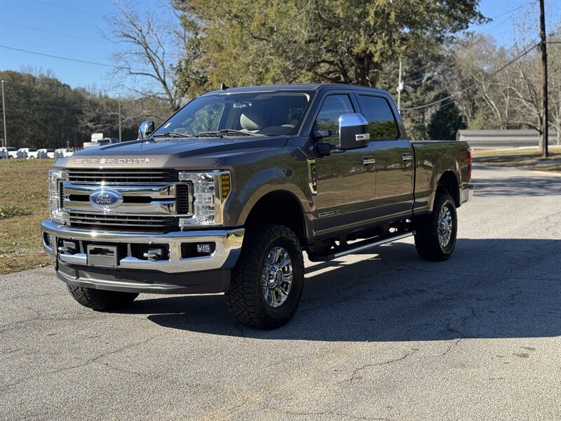 2019 Ford F-250 XLT photo 3